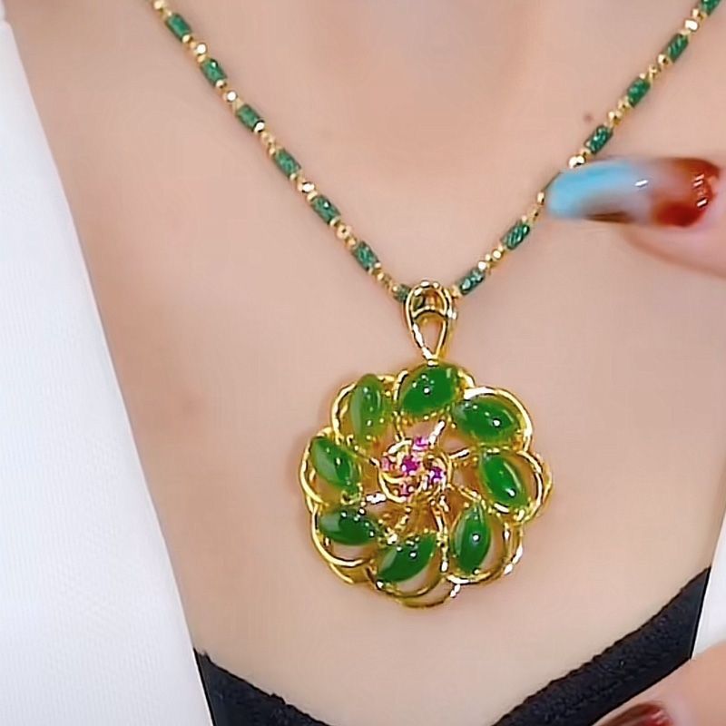 Imperial Fortune Bloom Necklace | Apple Green Crystal & 18K Gold Plated Titan Steel Pendant